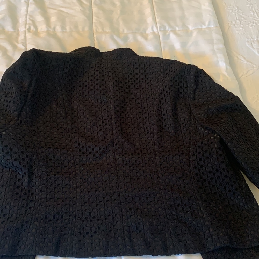 Cropped eyelet jacket - Picture 4 of 5